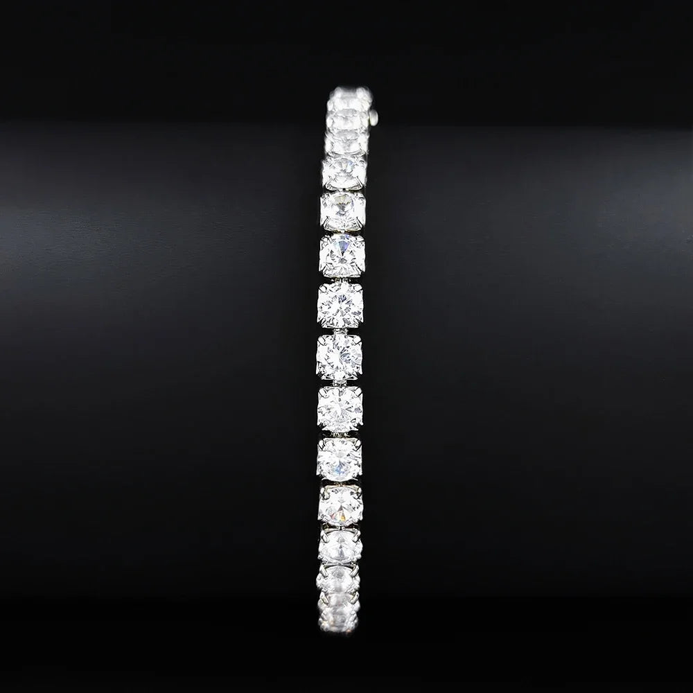 Brățară elegantă cu zirconii strălucitoare